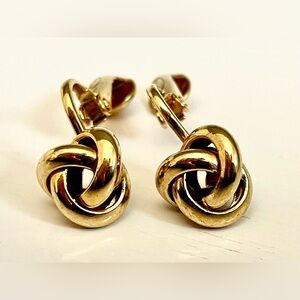 Avon Vintage Gold Tone Knot Clip On Earrings Love Knot Minimalist Chic Retro EUC